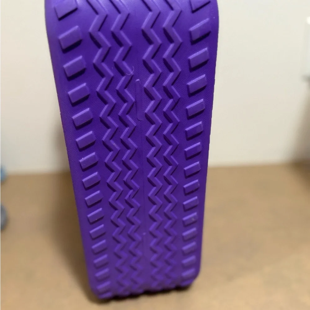 BOGG BAG Vibrant Purple Tote- Medium - Picture 2 of 2